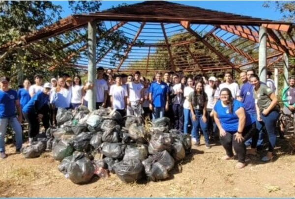 Alunos que concorrem ao prêmio Liga Steam