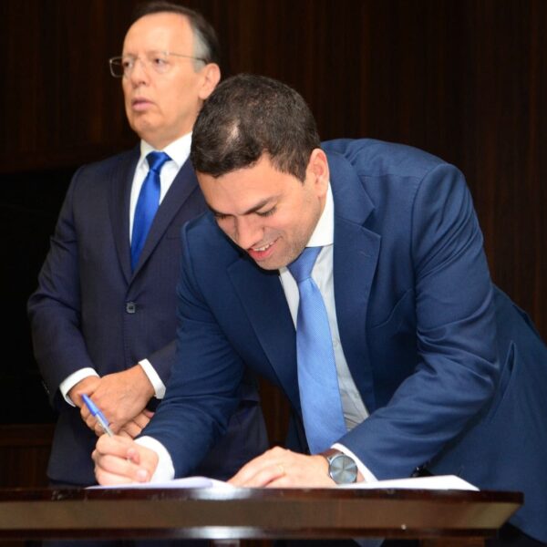 Instituições assinam acordo para aumentar acesso da população a serviços públicos