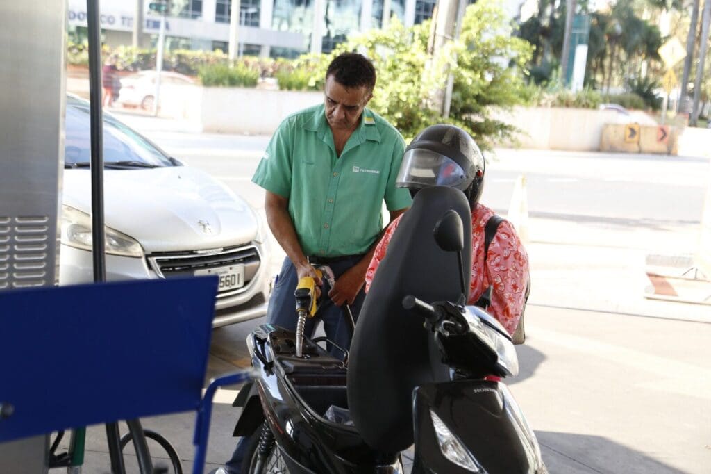 Goiás atinge recorde de trabalhadores em empregos formais no estado