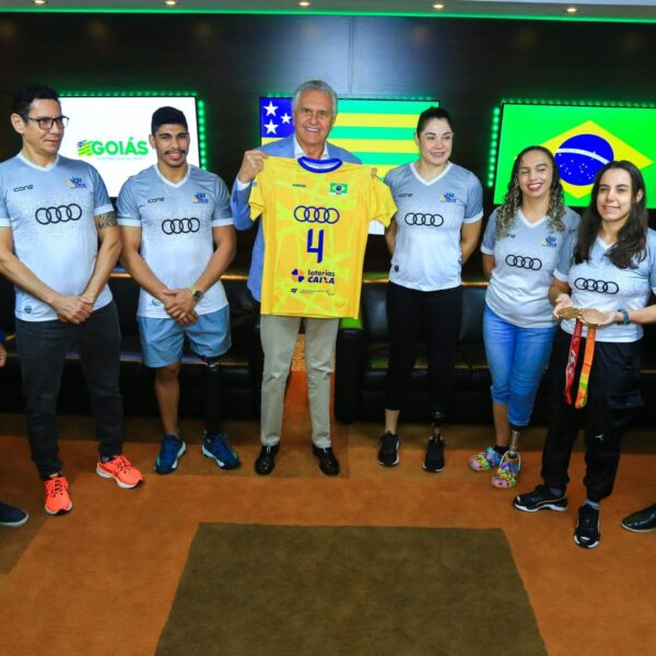 CAIADO E ATLETAS PARALIMPICOS GOIANOS