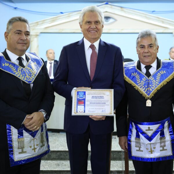 Caiado é homenageado pela Maçonaria goiana por trabalho pelo Judiciário