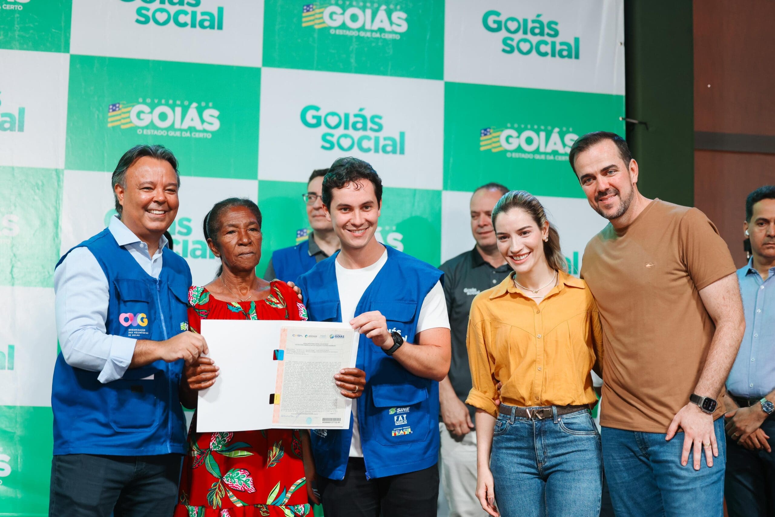 Goiás Social leva atendimentos e benefícios sociais a famílias de Aparecida de Goiânia