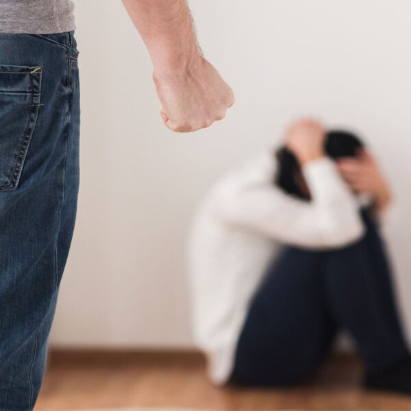 violência contra mulher (Foto: Ingimage)