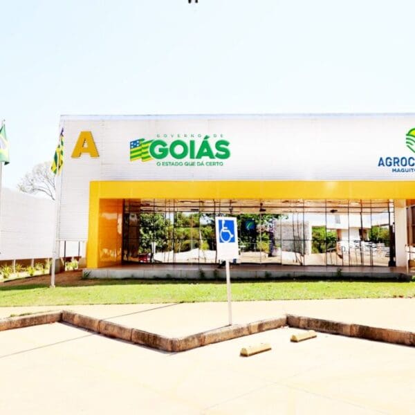 Fachada do Agrocolégio