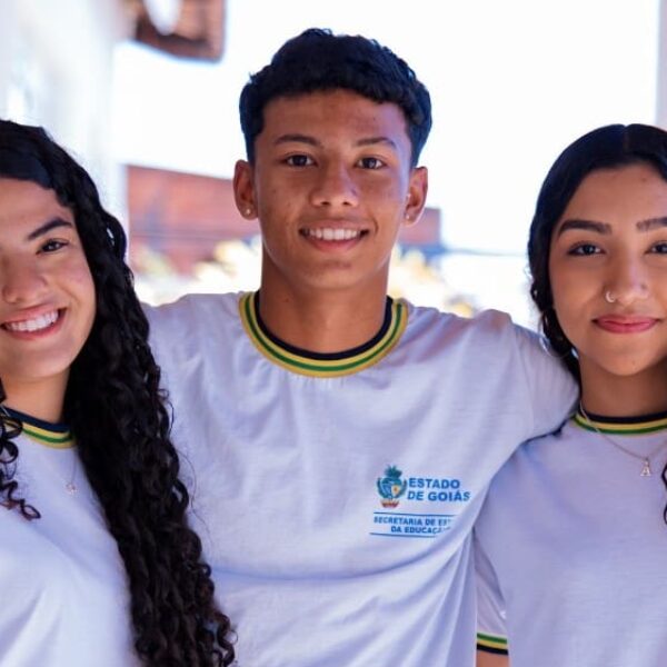 Governo de Goiás premiará estudantes que alcançarem bons resultados na Redação do Enem