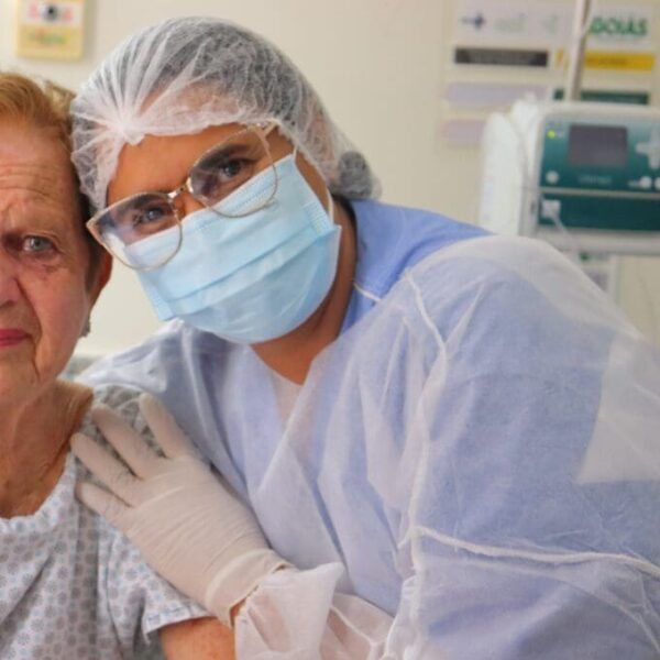 Ação de humanização no HDS transforma visual e autoestima de pacientes