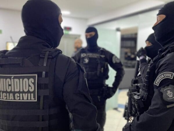 Presos três envolvidos em tiroteio e morte em feira de Goiânia