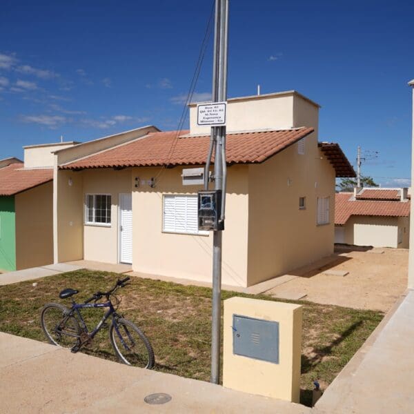 Casas a custo zero