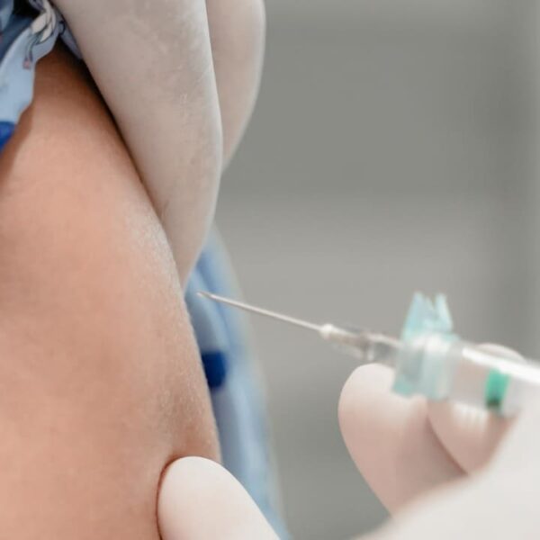 Goiás retoma crescimento das coberturas vacinais em 2024