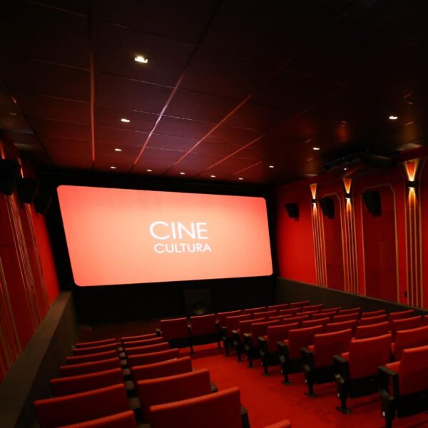 Cine Cultura - sala de exibição vazia