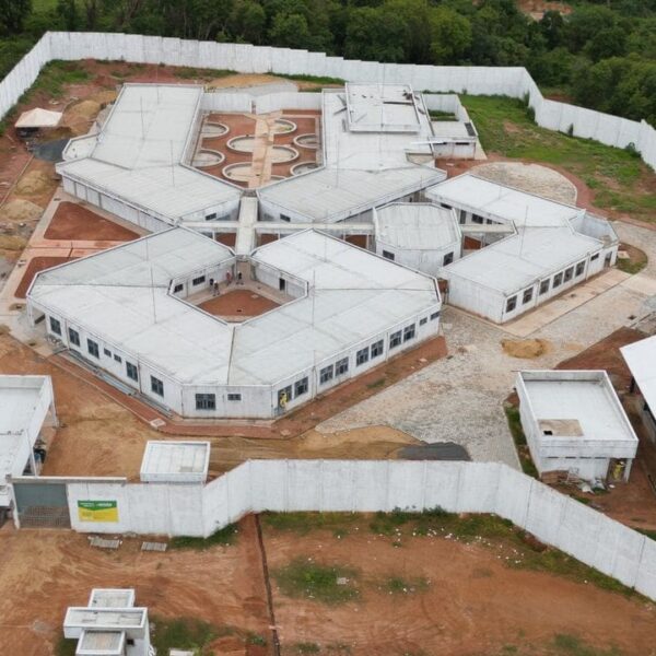 Cases de Porangatu e Rio Verde ultrapassam 80% de conclusão