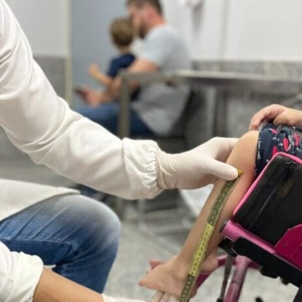 Oficina Ortopédica Itinerante do Crer entrega de 270 dispositivos ortopédicos em Jataí