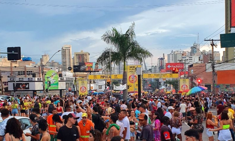 carnaval-dos-amigos Vai pular Carnaval? Crer dá dicas para aproveitar a folia sem lesões