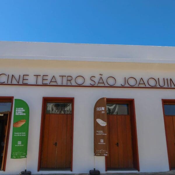Fachada do Cine Teatro São Joaquim na cidade de Goás, onde ocorrerá o FICA 2025