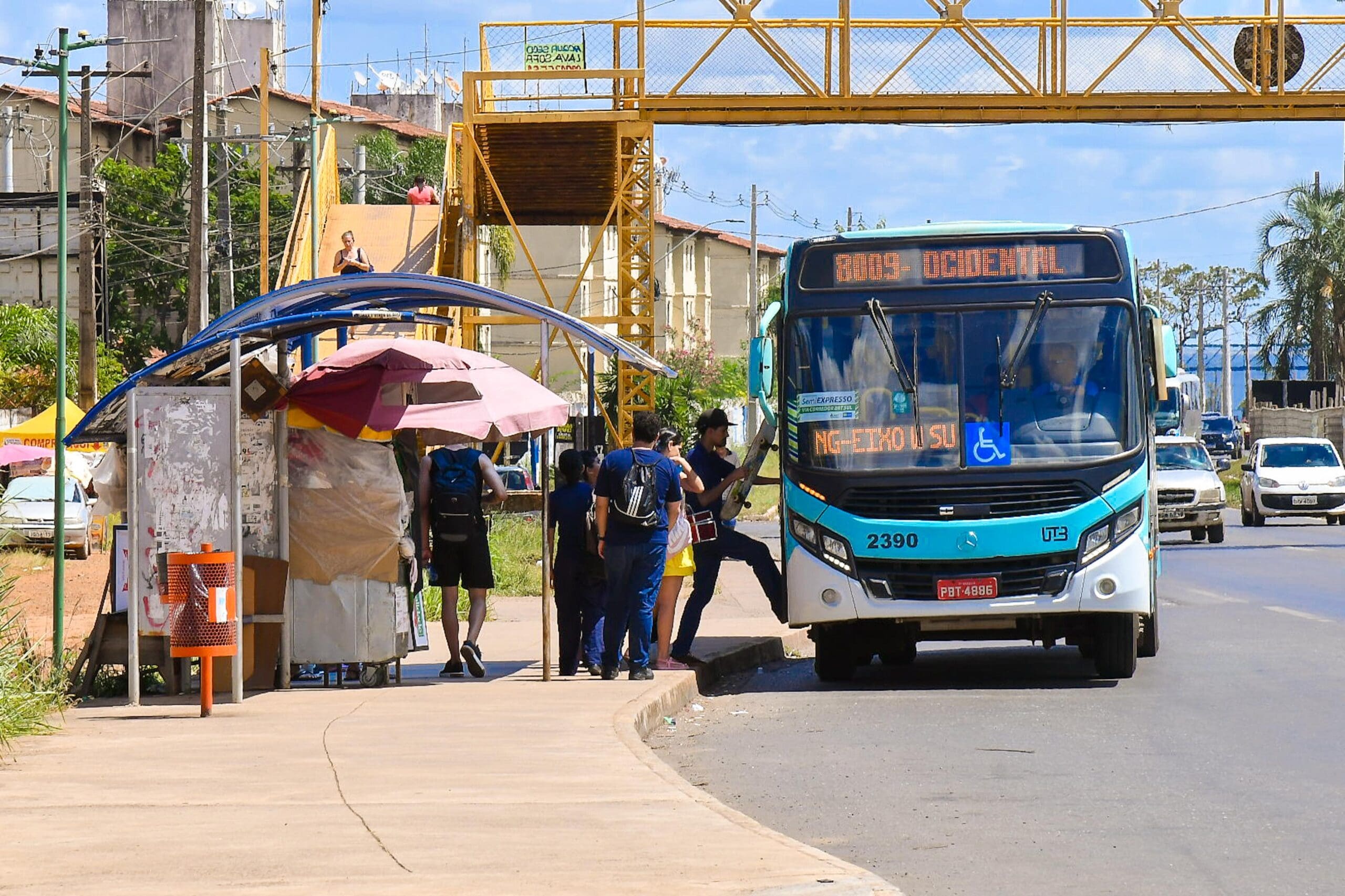 Governo-de-Goias-consegue-suspender-aumento-das-tarifas-do-transporte-no-Entorno-do-DF_Sec-do-Entorno-scaled Governo consegue suspender aumento das tarifas do transporte no Entorno do DF