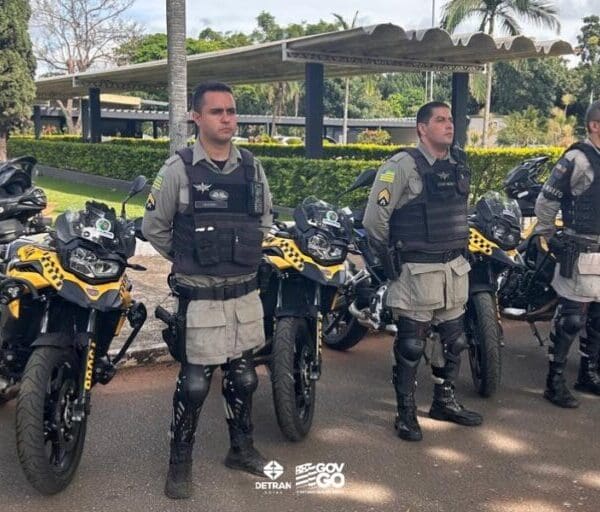 Detran Goiás entrega 11 motocicletas ao Batalhão de Trânsito