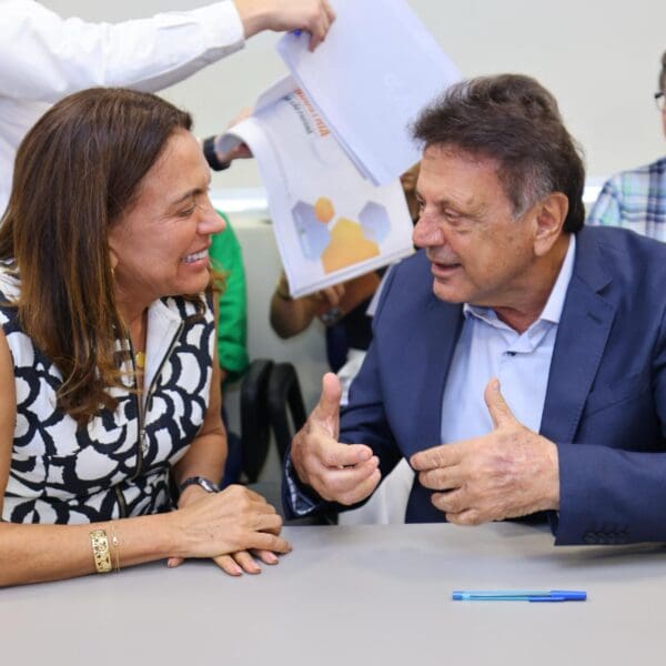 Coordenadora do Goiás Social e secretário de Estado da Infraestrutura se reuniram para tratar de obras de infraestrutura