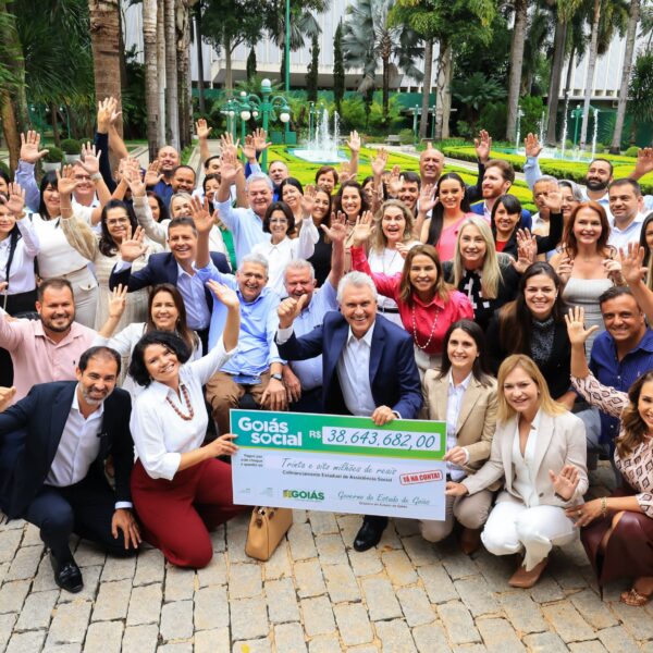 Com repasse de R$ 38 milhões aos municípios, Caiado fortalece apoio a famílias vulneráveis