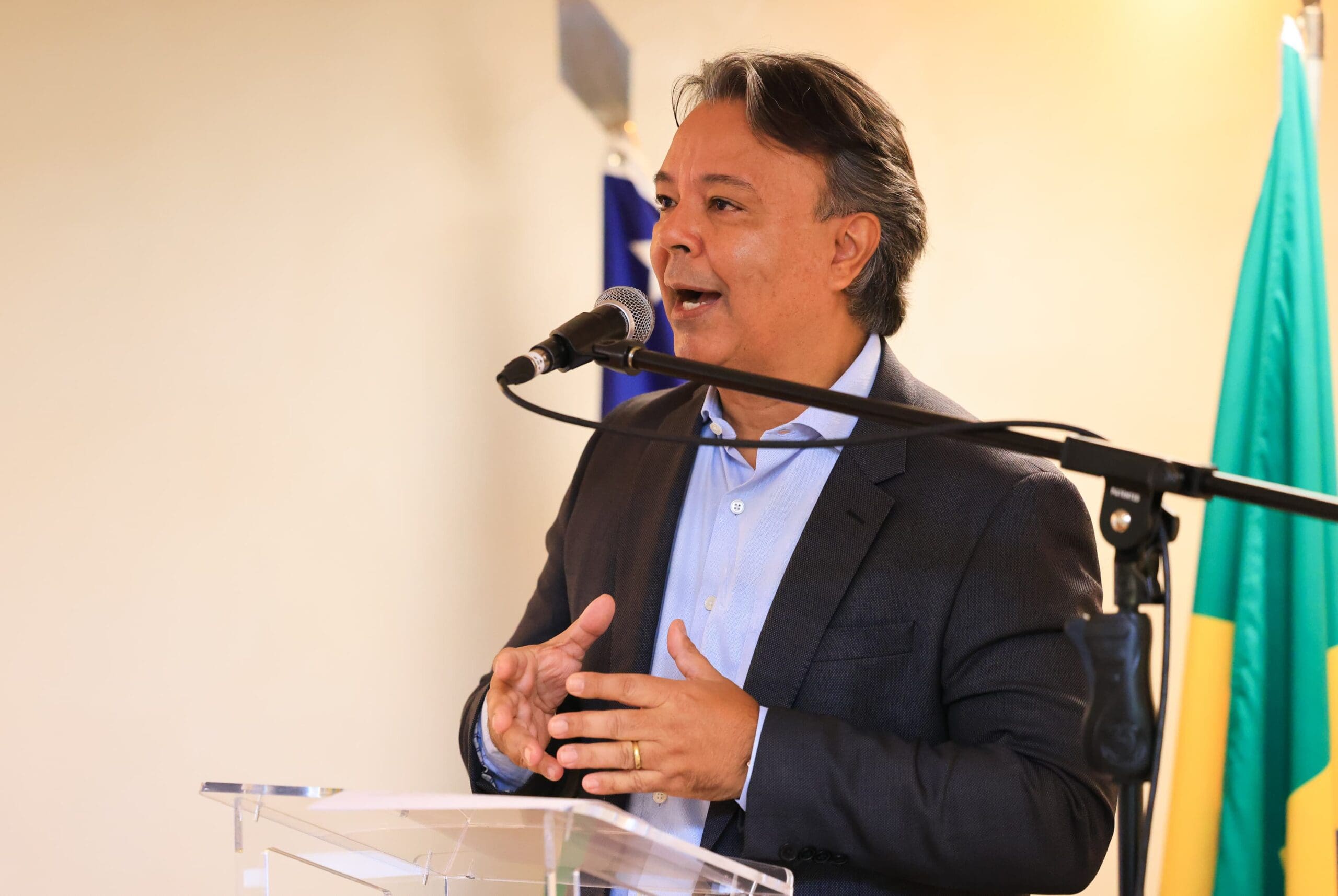 Com repasse de R$ 38 milhões aos municípios, Caiado fortalece apoio a famílias vulneráveis