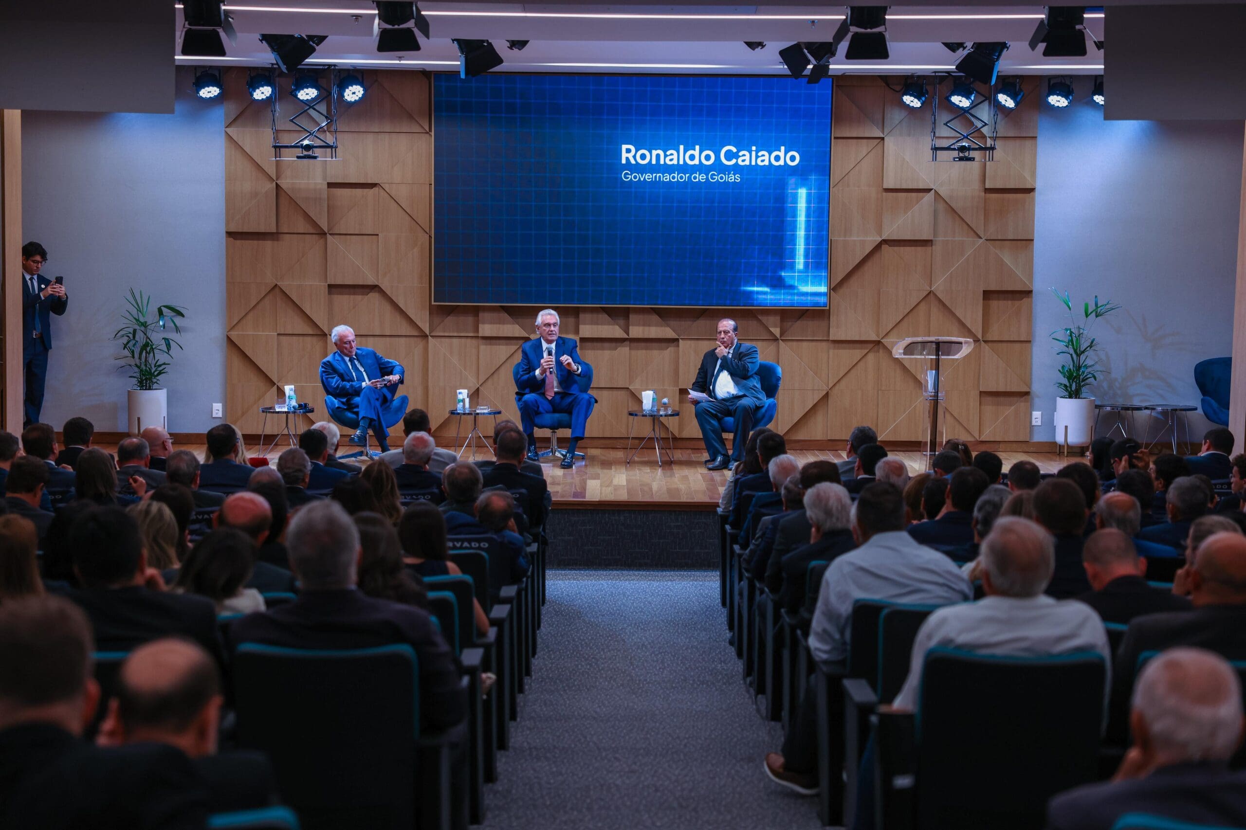 Caiado destaca que não há governabilidade sem responsabilidade fiscal, durante evento em Brasília
