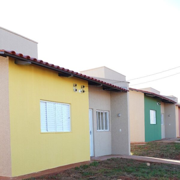 Agehab e Seinfra sorteiam casas a custo zero em Estrela do Norte