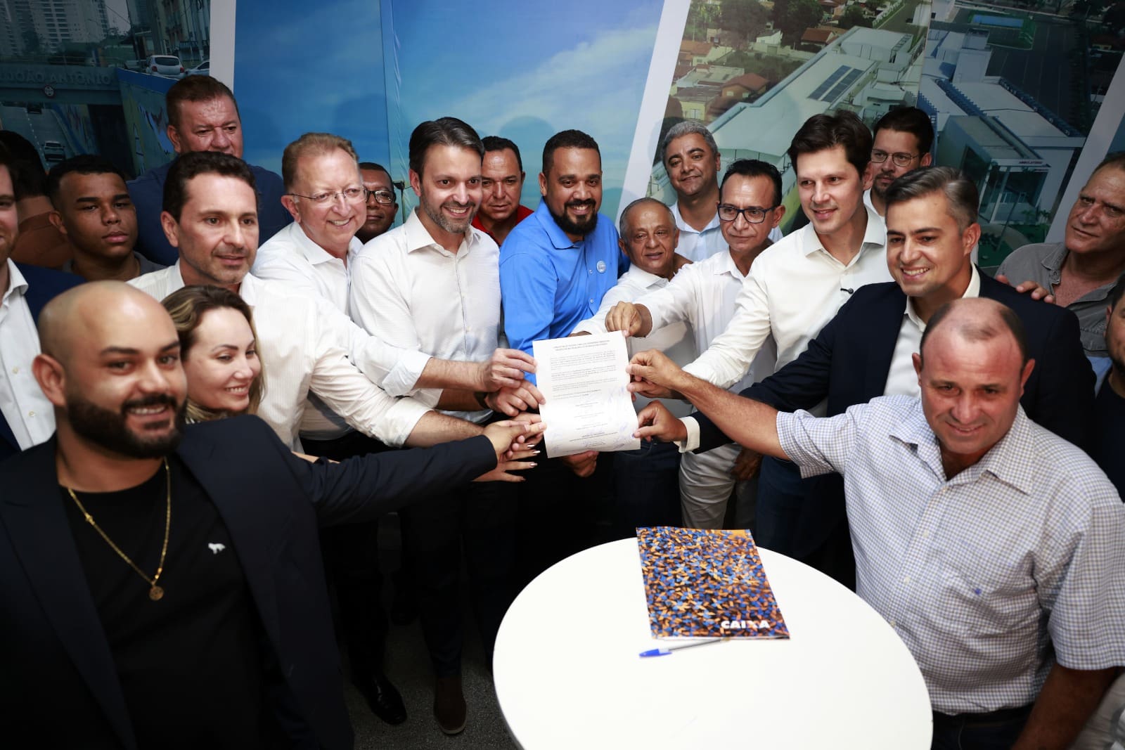 Governo de Goiás oficializa convênio para construção de 768 apartamentos para famílias em vulnerabilidade social em Aparecida