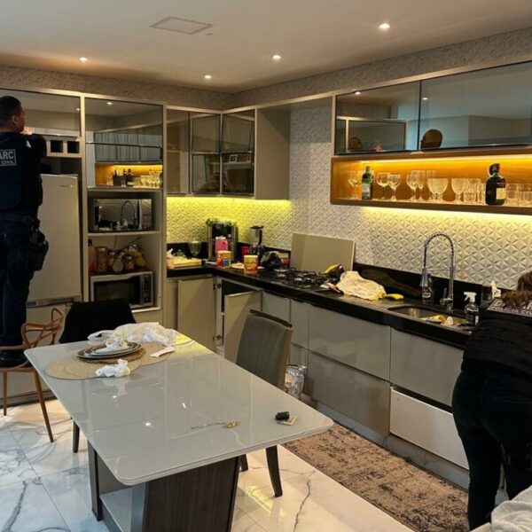 Operação Car Wash desmantela esquema de tráfico de drogas