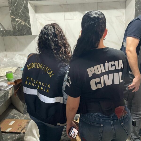 Polícia investiga venda irregular de medicamentos