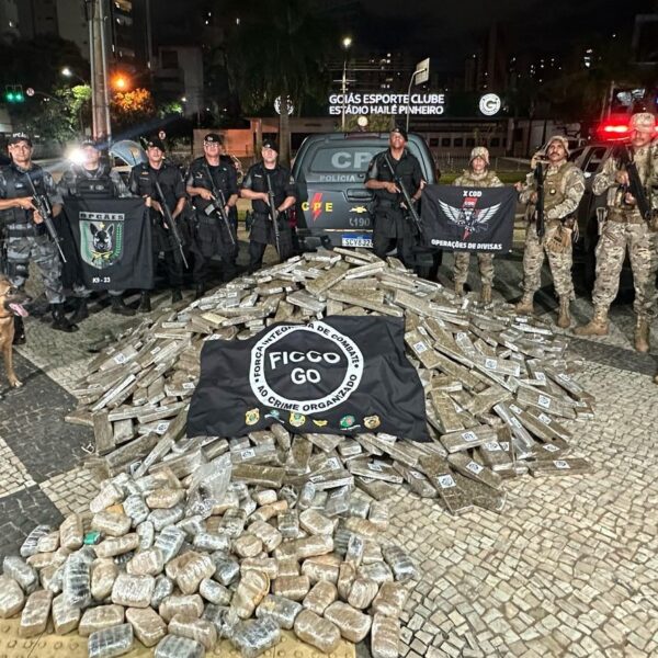 Operação apreende 1.700 kg de maconha, haxixe e armas