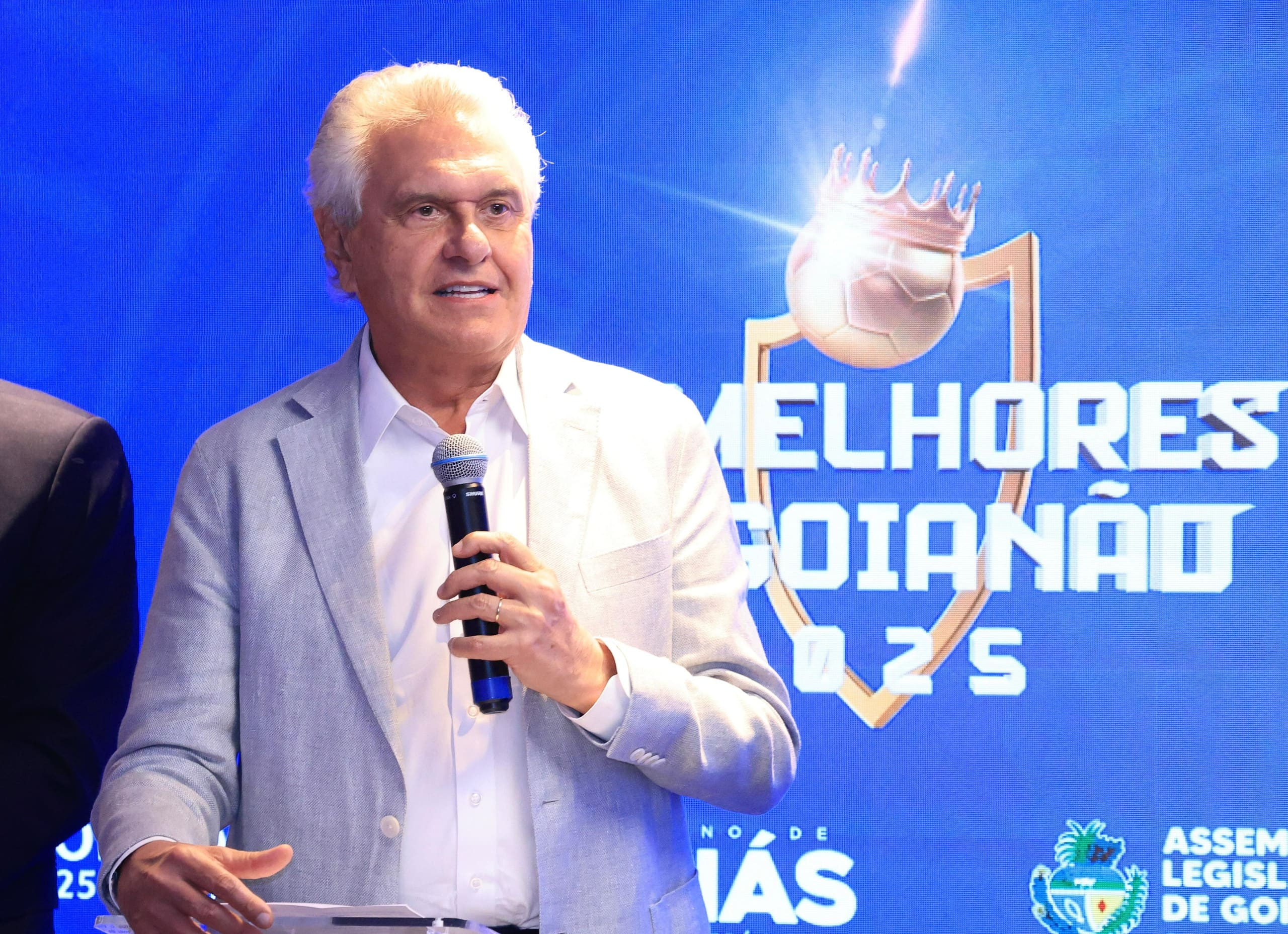 Apoio do Governo de Goiás ao futebol estadual é destaque em premiação dos melhores do Goianão 2025