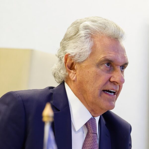 Caiado é contra projeto de lei que pode aumentar o custo da energia no Brasil