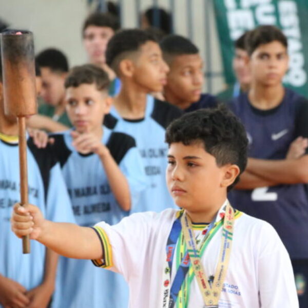 Estudantes-atletas participam de cerimônia de abertura da etapa Intermunicipal dos Jogos Estudantis de Goiás