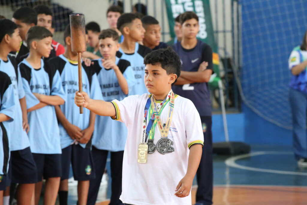 Estudantes-atletas participam de cerimônia de abertura da etapa Intermunicipal dos Jogos Estudantis de Goiás