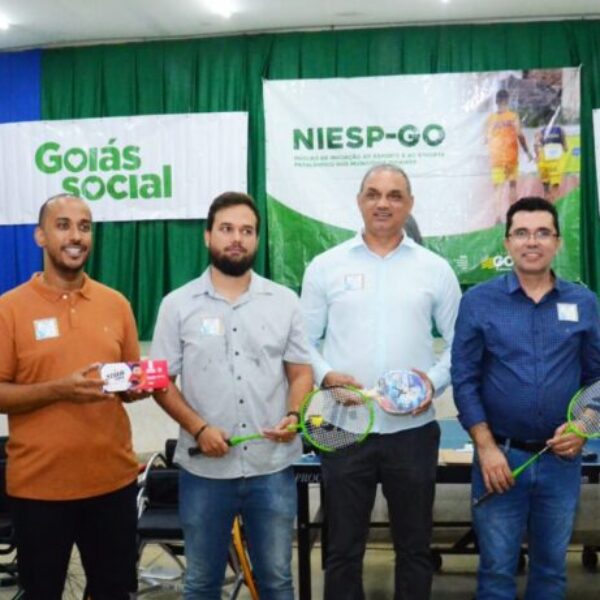 Materiais esportivos são entregues Itapaci