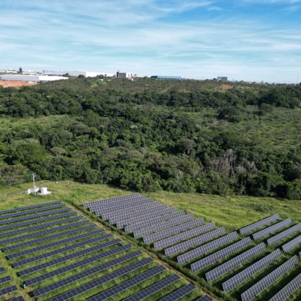 Usina fotovoltaica na UEG _ Celgpar
