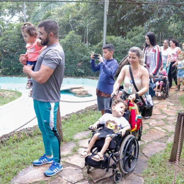 Crer promove visita especial ao zoológico