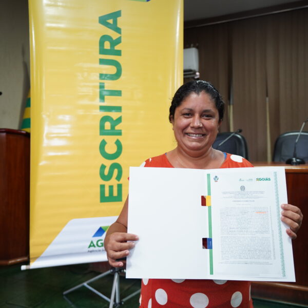 Agehab inicia regularização de bairro em Acreúna