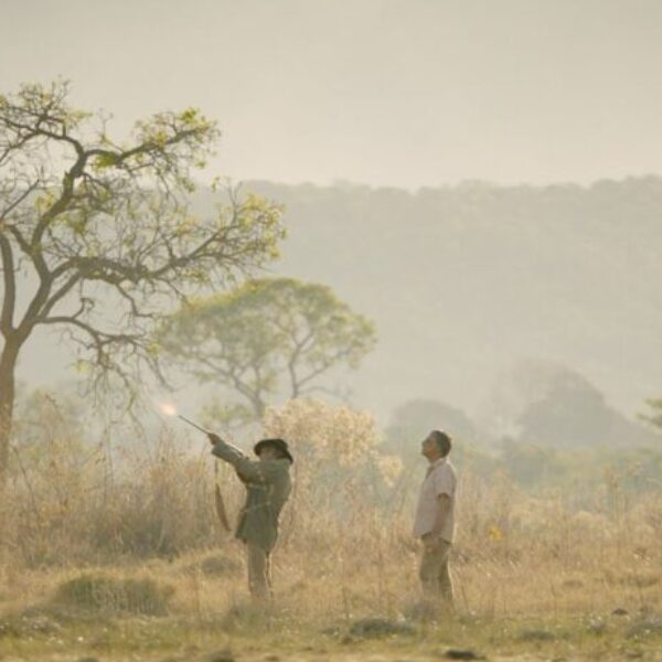 Cena do filme Oeste Outra Vez