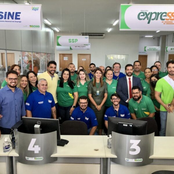 Equipe do Vapt Vupt Trindade Maysa