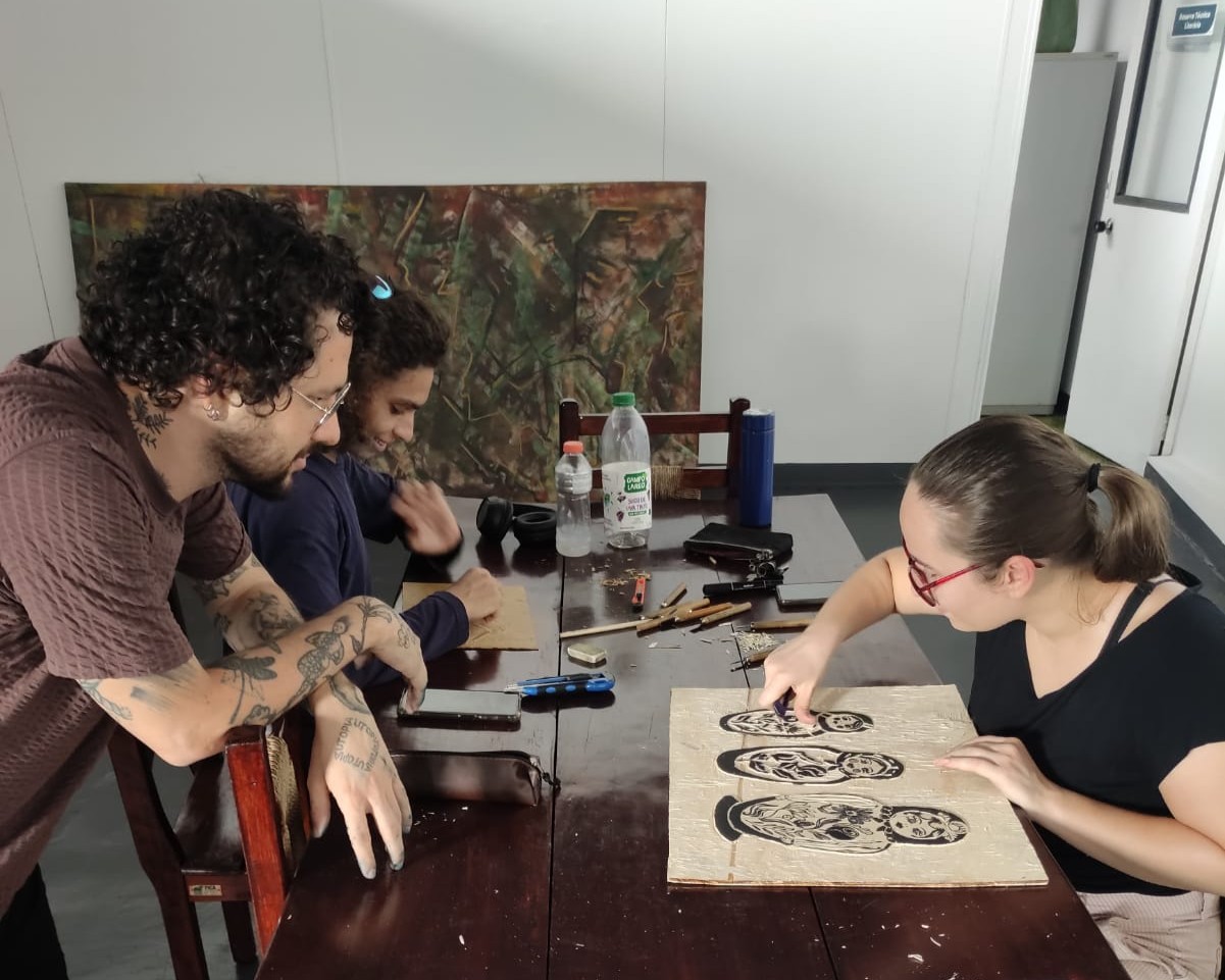Alunos da Escola de Artes Visuais