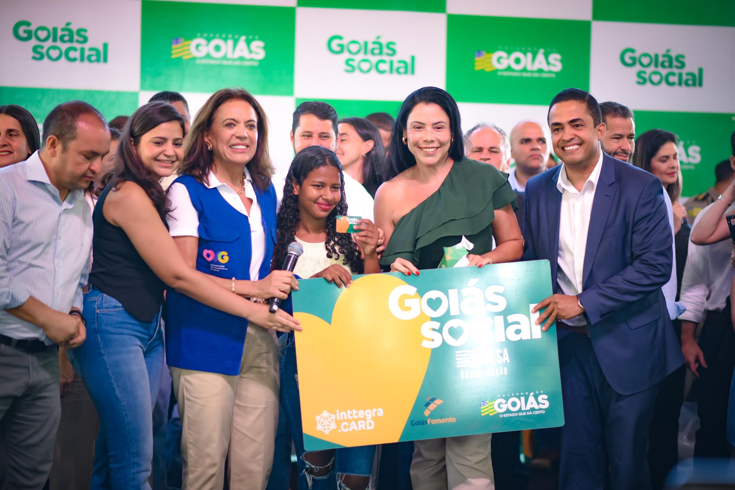 Gracinha Caiado abre o Goiás Social em Padre Bernardo