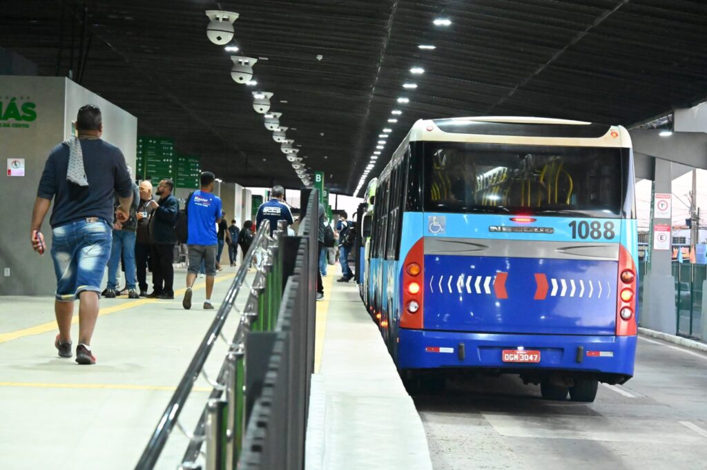 ônibus BRT
