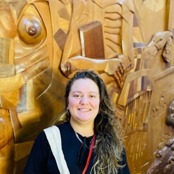 Mural de Tchella Queiroga homenageia mulheres que marcaram a história de Goiás