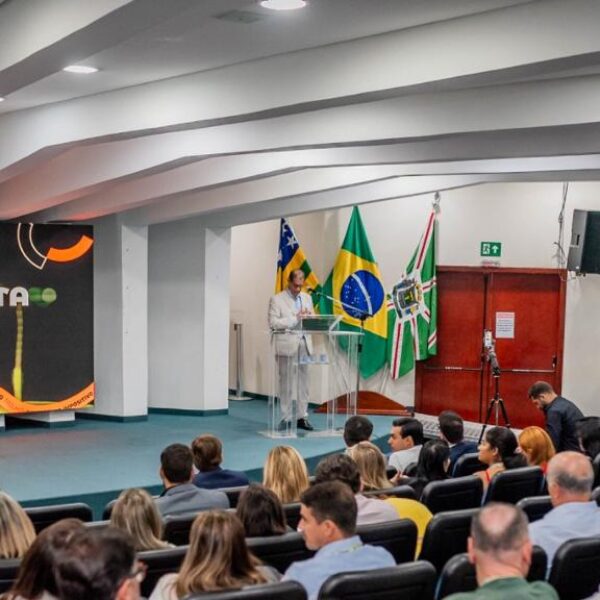 Governo de Goiás orienta prefeitos a otimizar aplicação de emendas impositivas