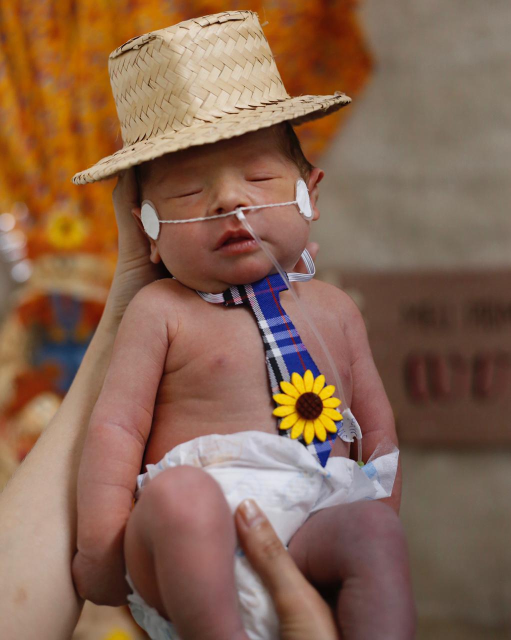 Ensaio fotográfico junino com bebê do Hemu