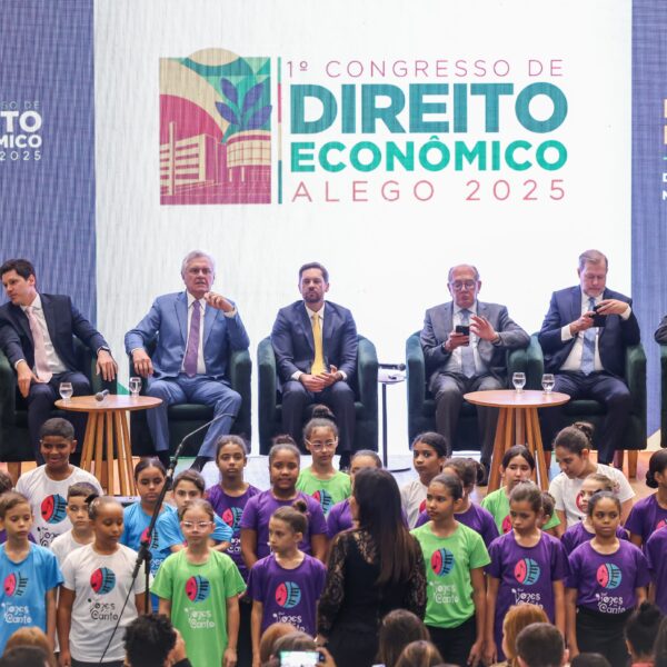 Caiado destaca protagonismo de Goiás ao homenagear ministros do STF e procurador-geral da República