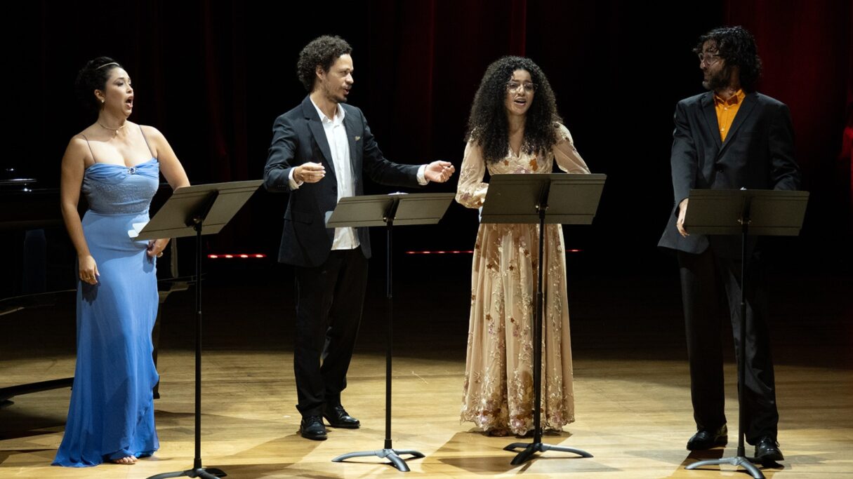 Coro Sinfônico Jovem de Goiás faz homenagem a grandes compositores