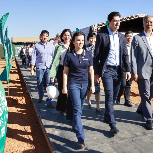Daniel Vilela no lançamento do projeto de energia em Silvânia