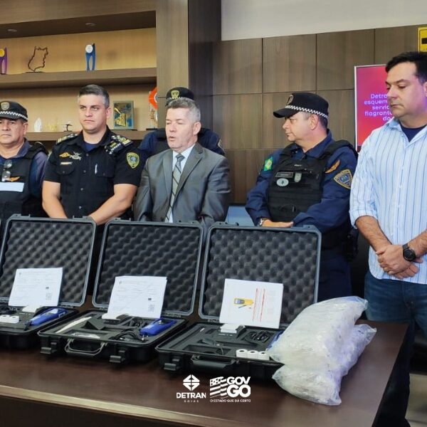 Detran entrega bafômetros pra GCM_Detran