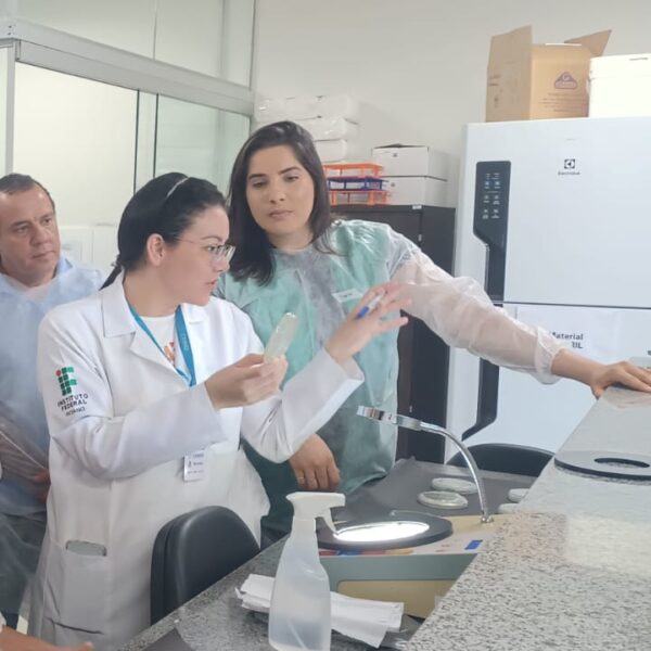Centro de Bioinsumos impulsiona agricultura sustentável em Goiás